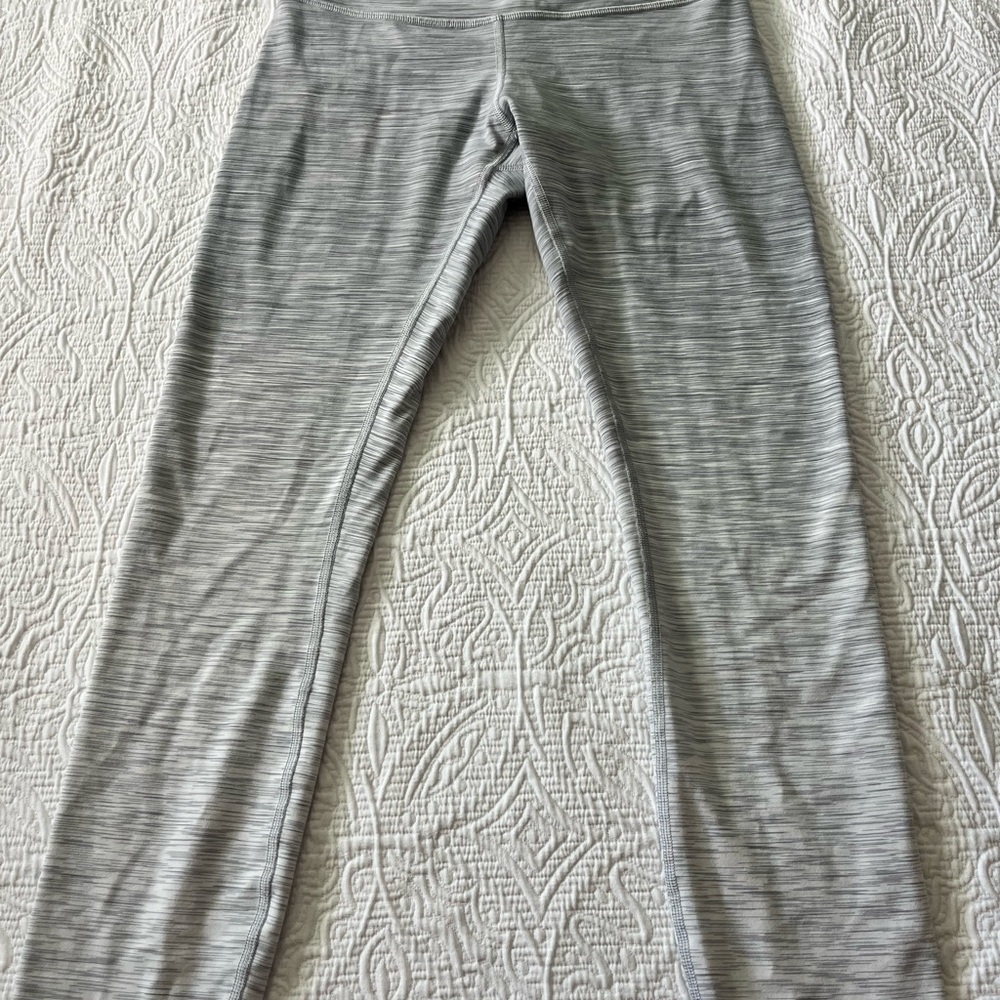 Lululemon wonder unders cropped leggings, size 4, 24” length